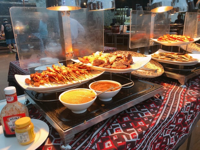 海南冲浪旅游攻略,海南万宁日月湾冲浪攻略