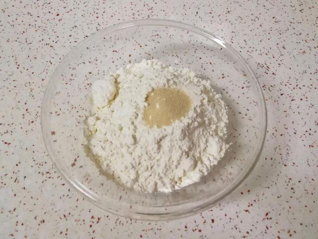 发面饼怎么做不硬又松软不放酵母,发面饼如何做不粘