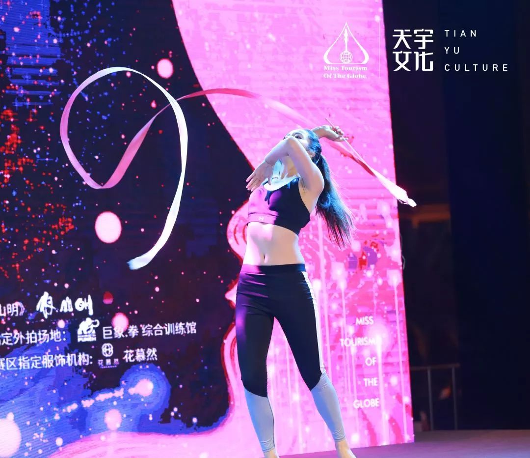 厦门分赛区复赛,导师们各出奇招抢人,黄子韬都搬出来了~