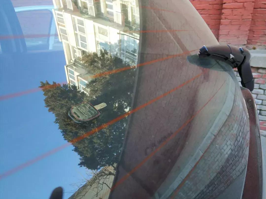 把汽车钥匙锁在车里了怎么办,把车钥匙锁在车里可能吗