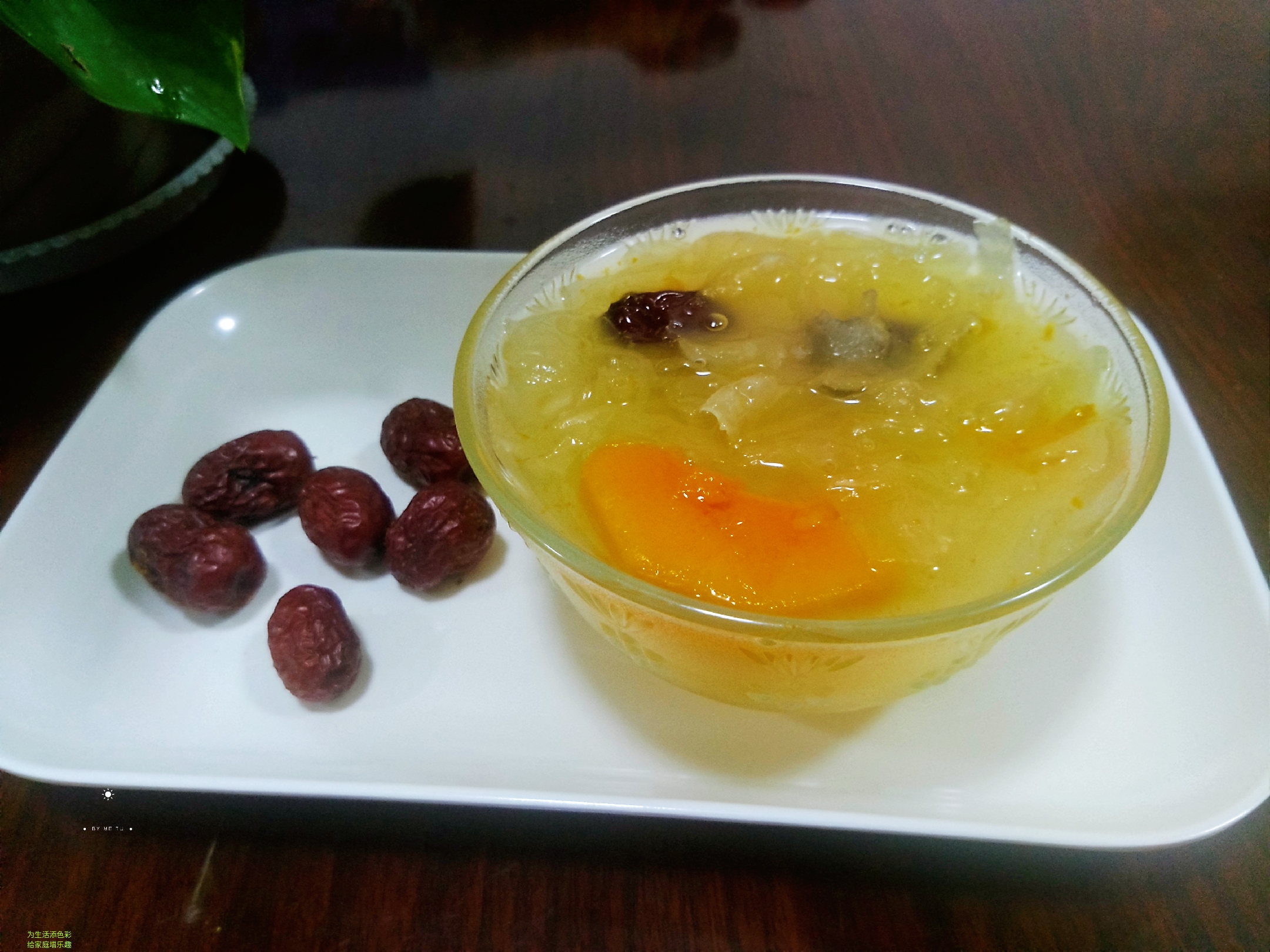 冰糖银耳雪梨汤怎么炖银耳才会烂,炖银耳羹时间