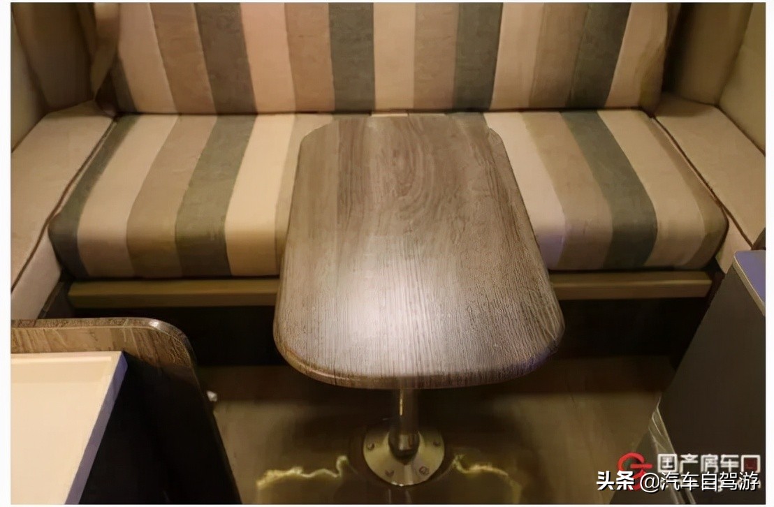 太阳能房车改装效果图,房车自驾游改装最佳方案