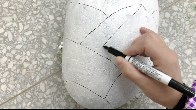 捡到了的石头别扔也许是陨石,捡到这些石头千万不要扔价值连城