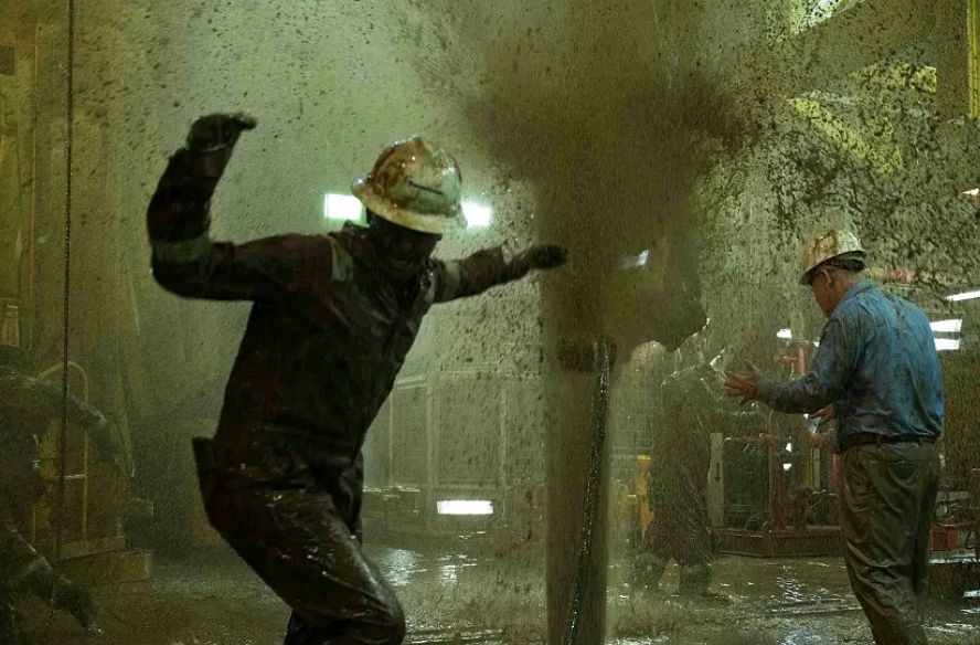 一部经典灾难片看后腿都吓软了,惊险刺激灾难求生片在线观看