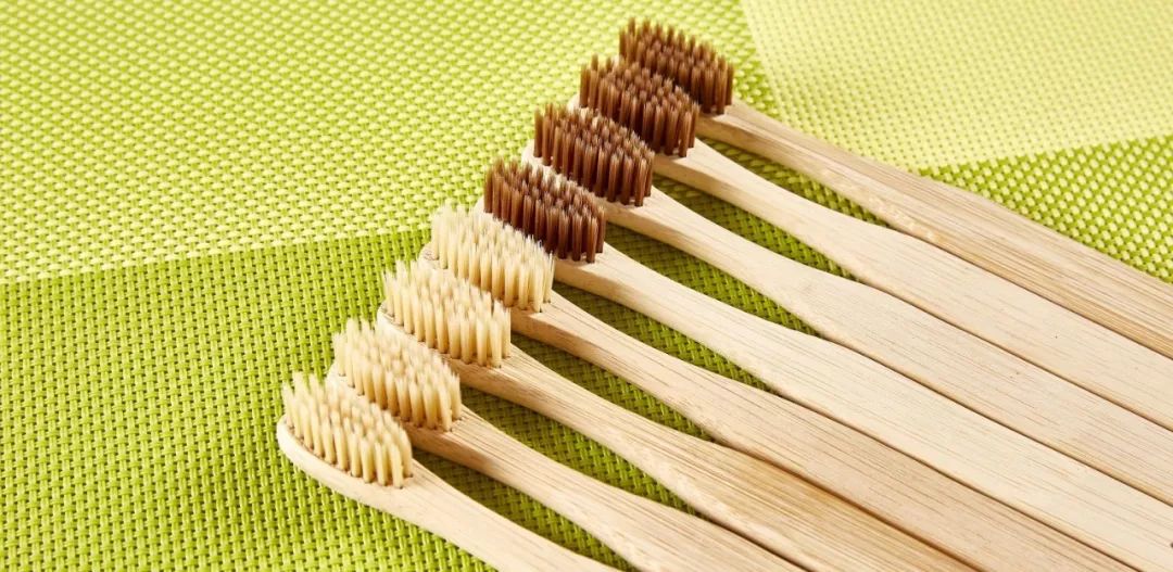 闪电修手机靠谱么,常见手机进水的维修故障与排除