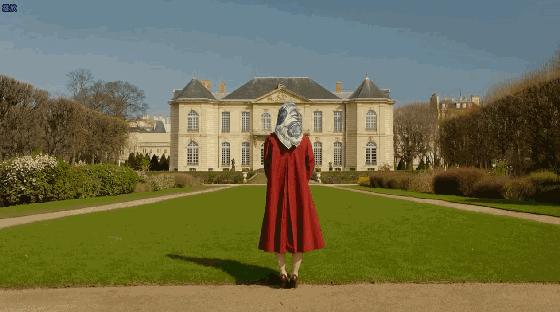 弃出轨前夫再惹桃花，纽约名媛离婚爆红，5000套美裙包裹励志大戏