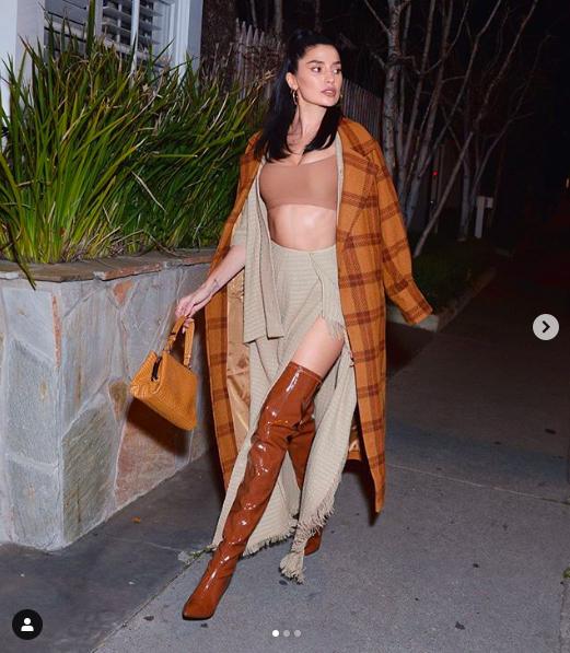 杩愬姩鏄庢槦,杩愬姩鏄庢槦绌挎惌