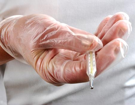 tpe手套和pvc手套哪个好,tpe手套和pvc手套家庭用