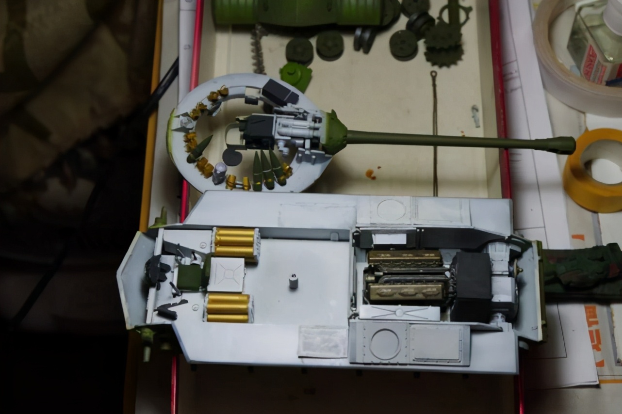 45元塑料坦克模型，精心制作半年，完工时太逼真！一万元也不卖