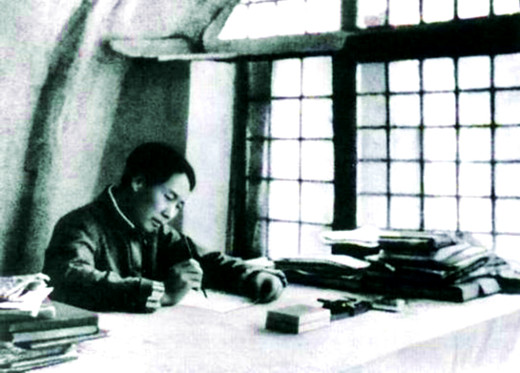 记忆:中国*产党共**领导抗战的十大精神*器武**