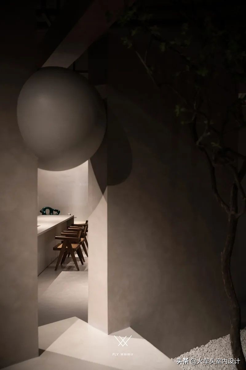 鑿叉媺璁捐瑁呴グ,鑿叉媺璁捐鐩存挱