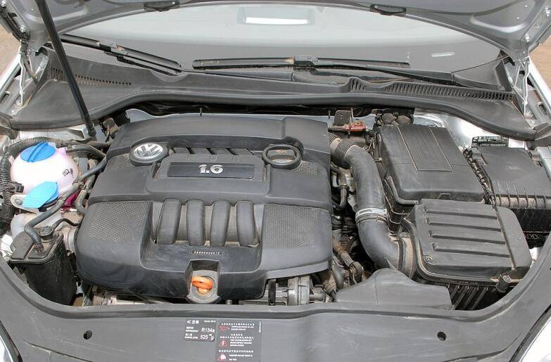 曾经的豪华品牌轿车,曾经的a级车vs现在的a级车