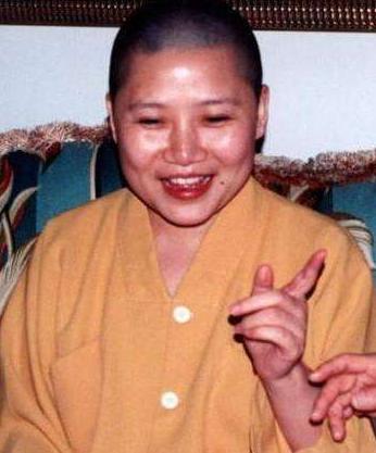 入佛门的李娜现在怎样了,出家的李娜现在如何了