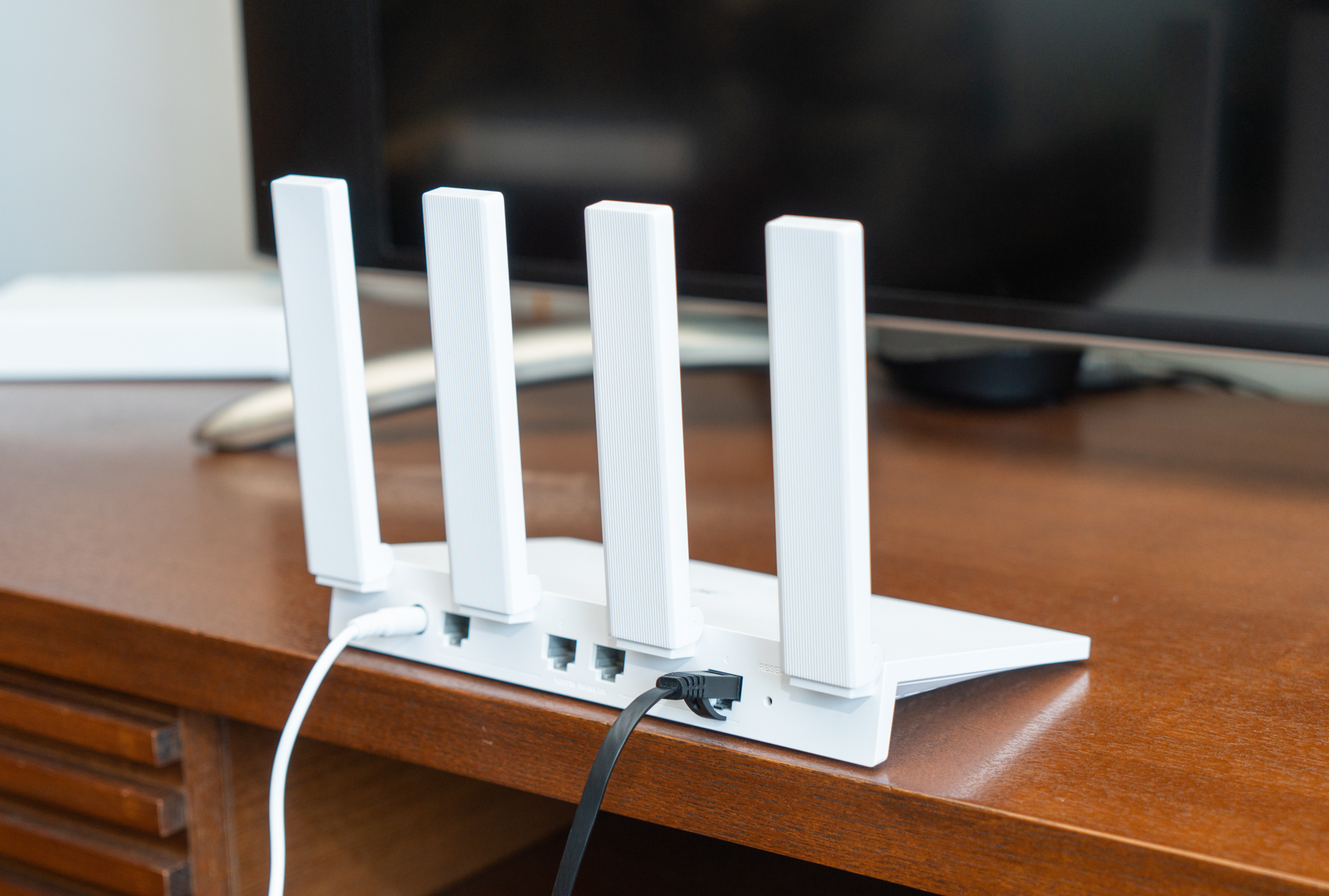 华为路由器ws5200四核版详细介绍,华为路由器ws5200四核版横向对比