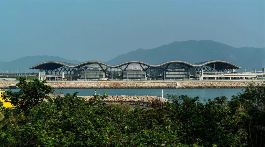 国际知名杂志SEAB专访Aedas主席及全球设计董事KeithGriffiths