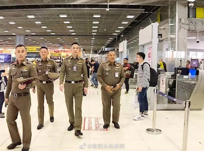 泰国移民局暖心服务旅客新年出行