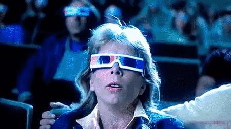 我花100块，在4D影院买了一场毒打