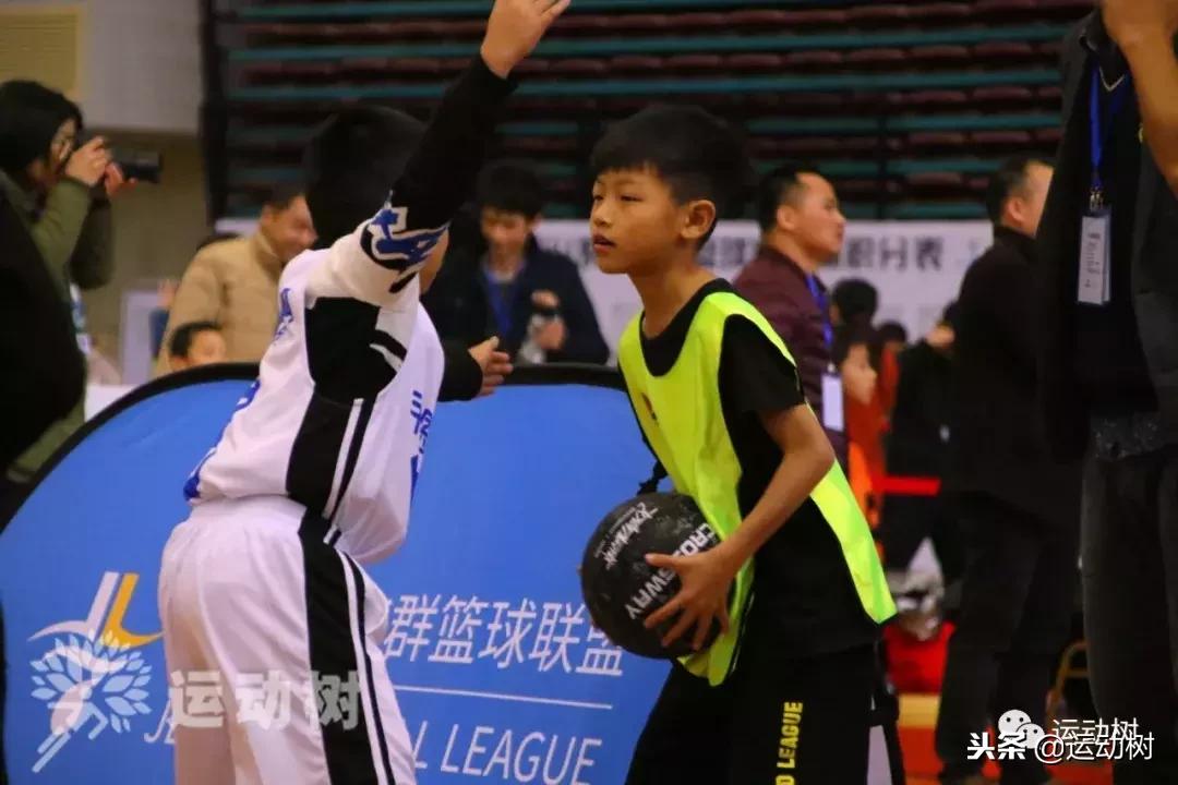 中国篮球名宿走进学校,中国篮球名宿26分