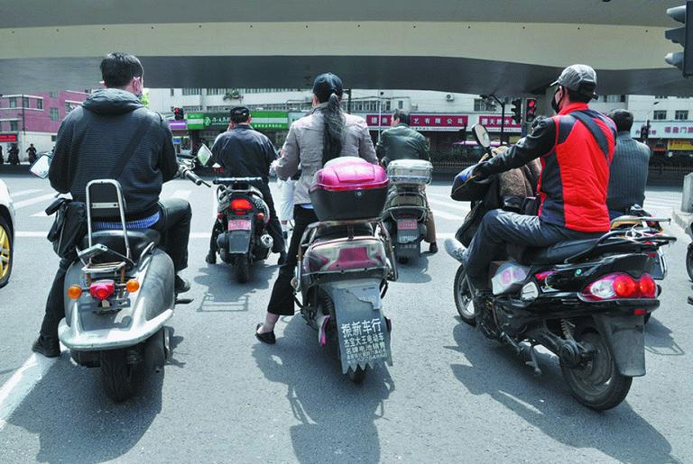 电动车怎么开电池才耐用,怎样正确使用电动车使电池更耐用