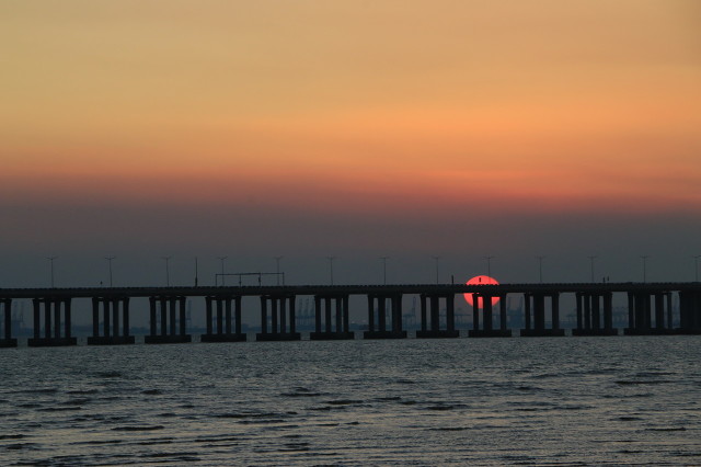 李白送友人赏析50字,李白送友人原文翻译及赏析