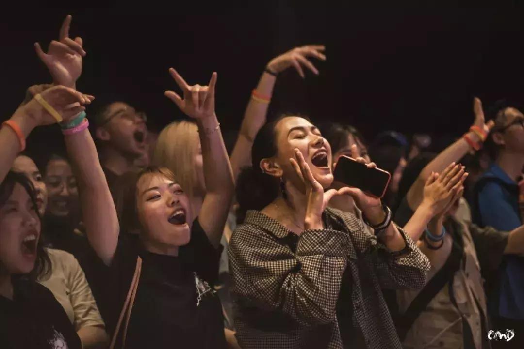 街舞跳不好看怎么办,街舞跳不出来