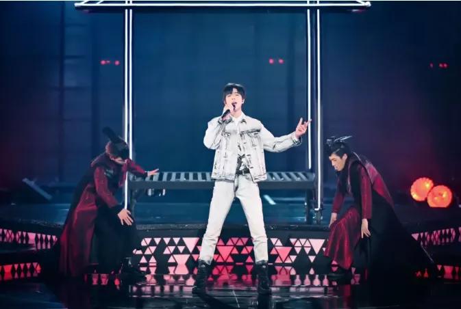 刘宇宁这么接地气吗,如何评论刘宇宁的颜值