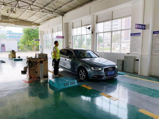 怎么查车辆年检标志到期没有,哪个软件可以查车辆年检信息