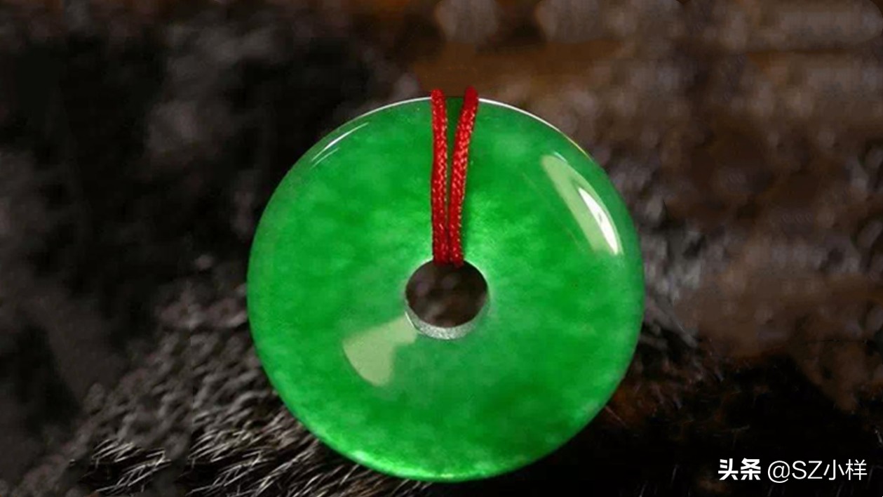 金店里的玉器有害吗,珠宝加工翡翠首饰有毒吗