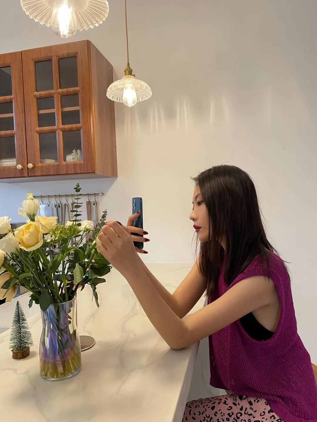 网红自拍照技巧大全教程,网红怎么拍照p图教程