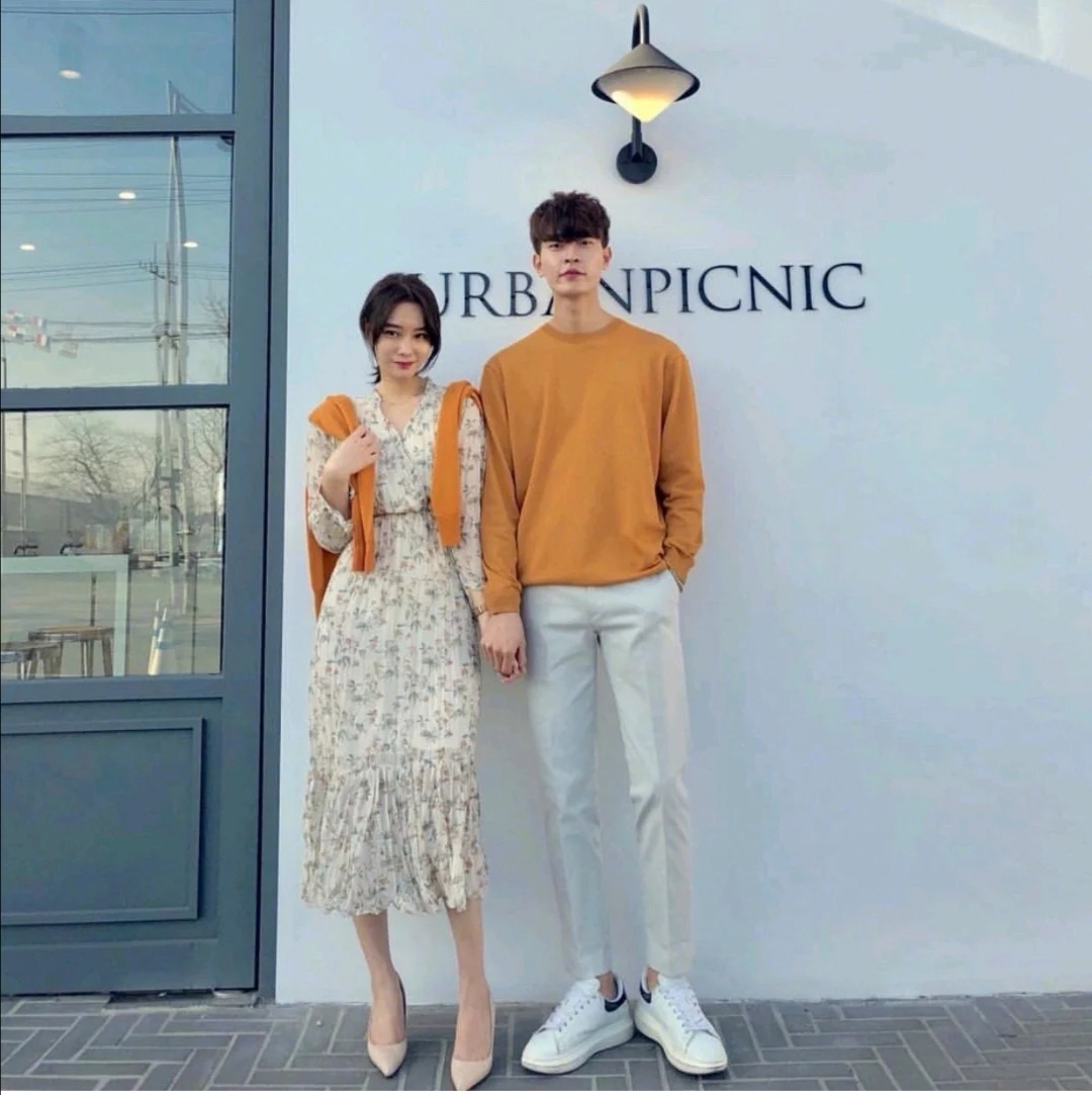 情侣装秀恩爱教程,情侣应该怎么秀恩爱