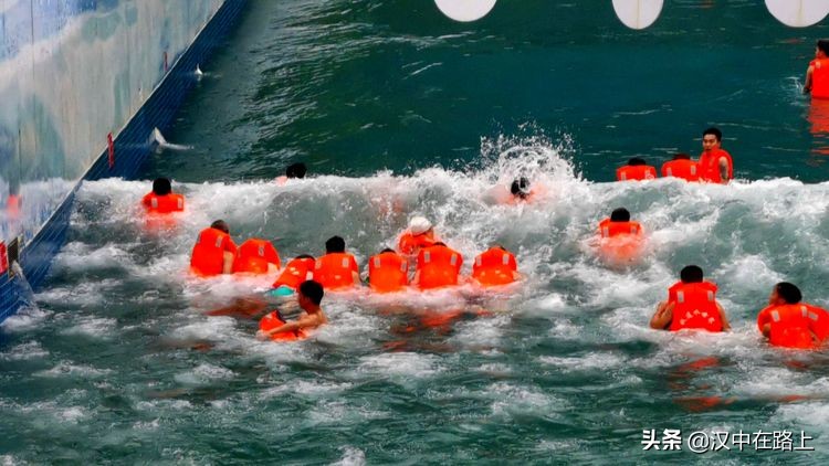 汉中市留坝县中国栈道欢乐水世界,汉中去留坝水世界攻略