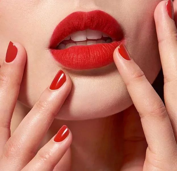 迪丽热巴蔡徐坤王源微博之夜,蔡徐坤王源