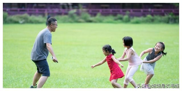 孩子被父母吼怎么教育,如果父母一味的对孩子吼叫责骂