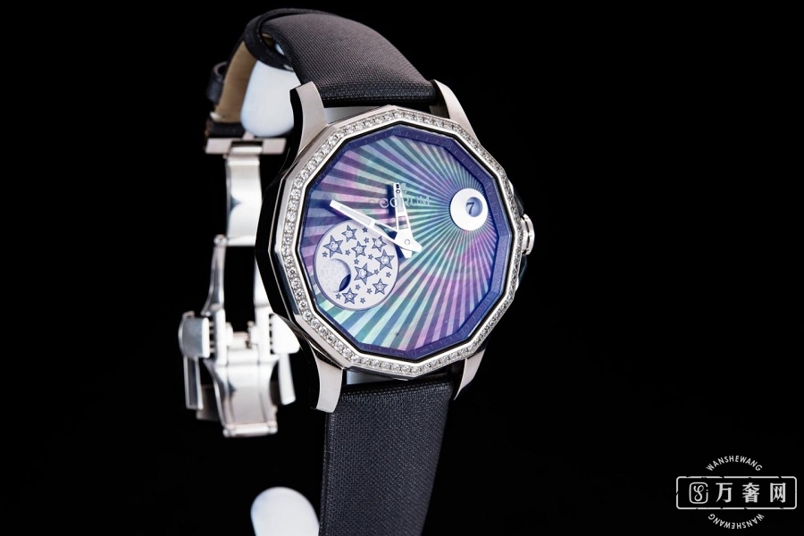 具有独特设计的手表,昆仑金桥表巧妙设计尽显年轻时尚