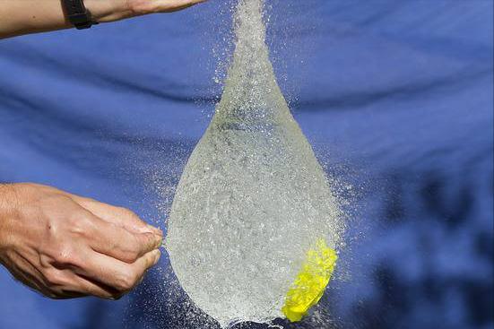 膀胱里的尿经常排不尽是什么病,尿频尿急尿不尽跟膀胱有关系吗