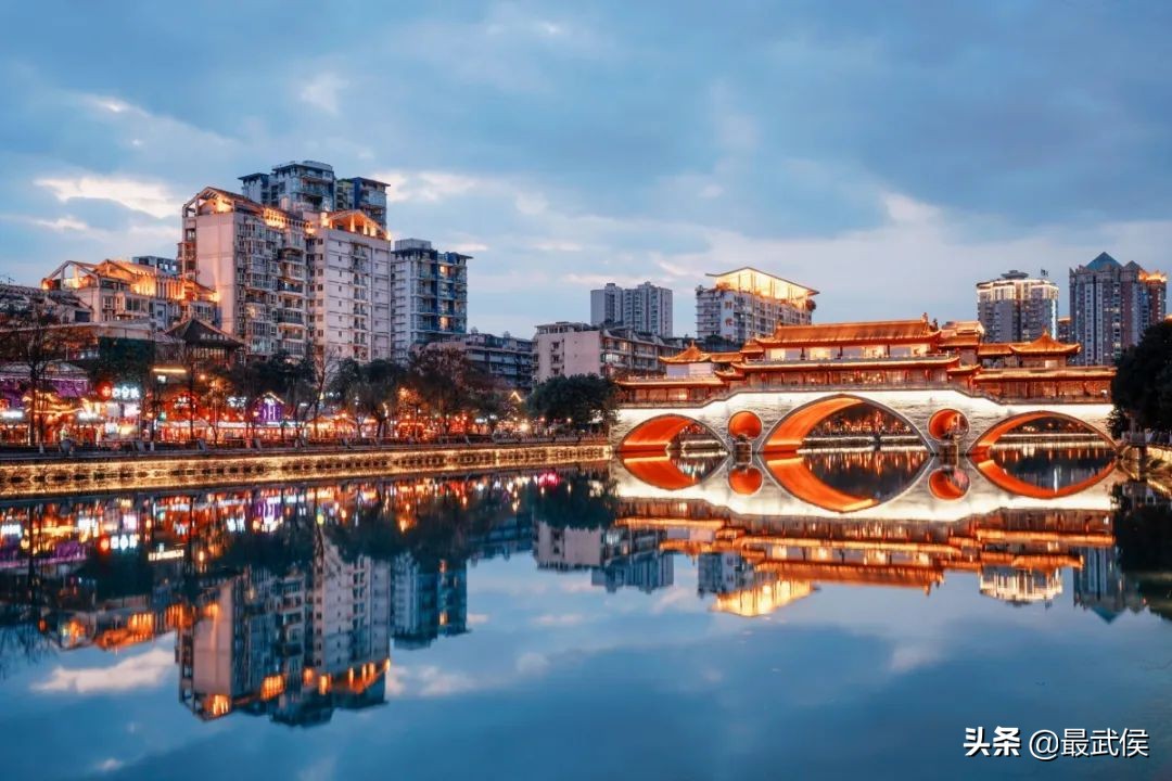 成都首条夜环线,太太太太好玩了!