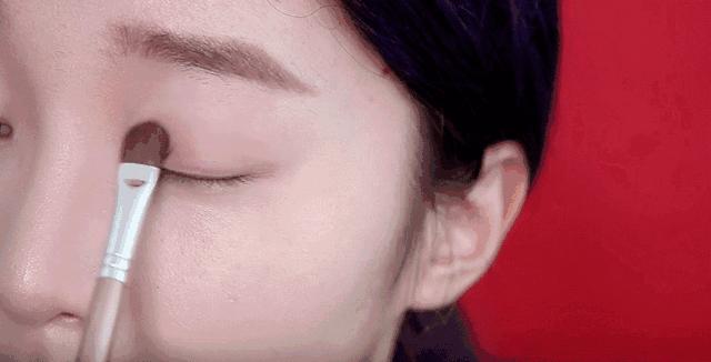 眼周长脂肪粒了怎么办,眼周长脂肪粒怎么处理