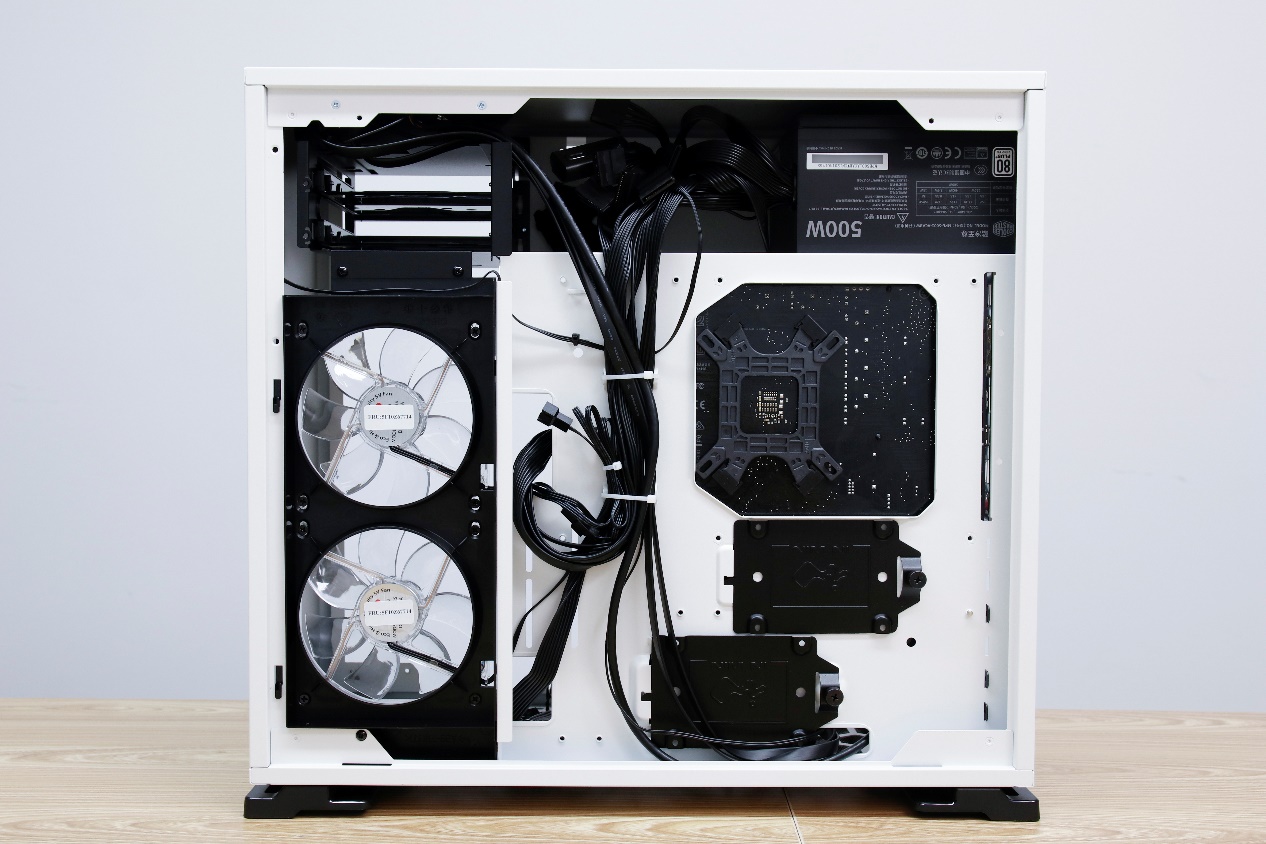 不被当前硬件束缚，异能者让你大学四年配置不落伍