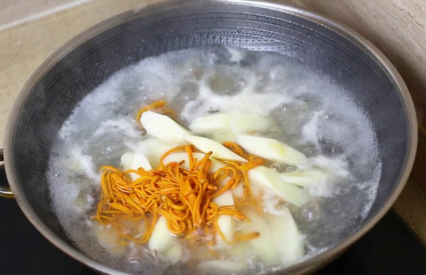 炖甲鱼汤都需要放什么调料,已炖好的甲鱼汤怎么去腥味