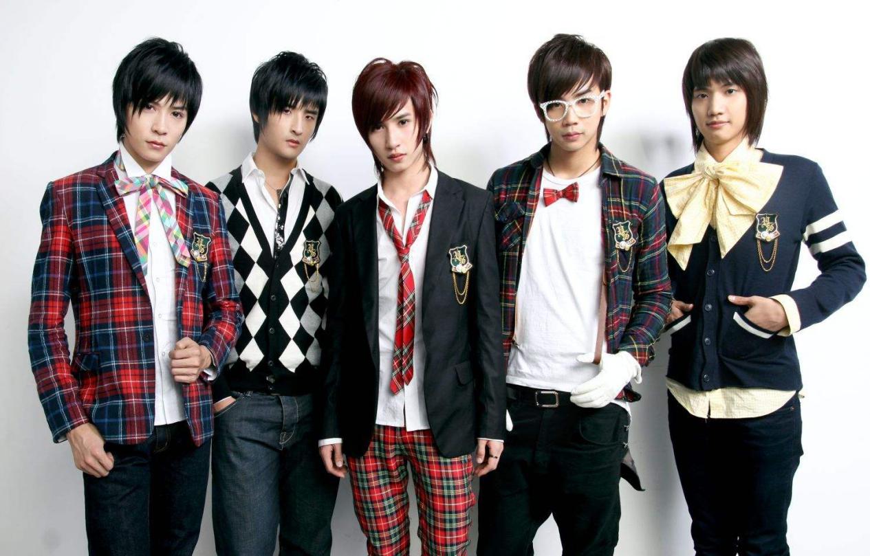 天天向上小五告别跪拜是哪期,小五离开天天向上汪涵