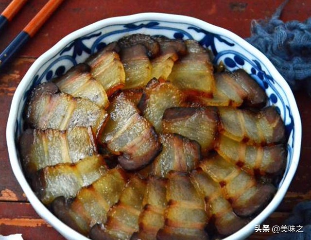 腊肉炒菜简单做法,腊肉炒菜的正宗做法