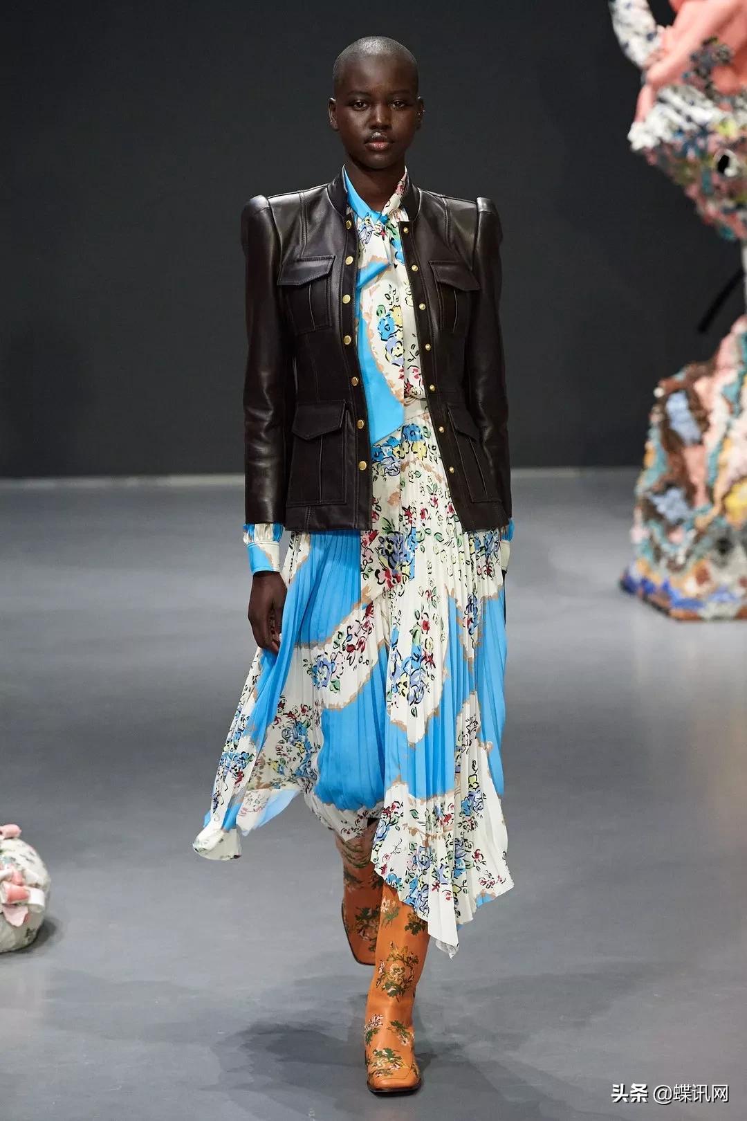 toryburch是真珍珠吗,toryburch算不算奢侈品牌