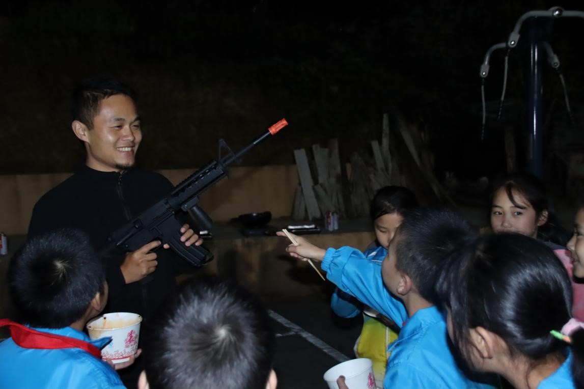 “牵手成长，筑梦未来”主题营走进合兴小学啦