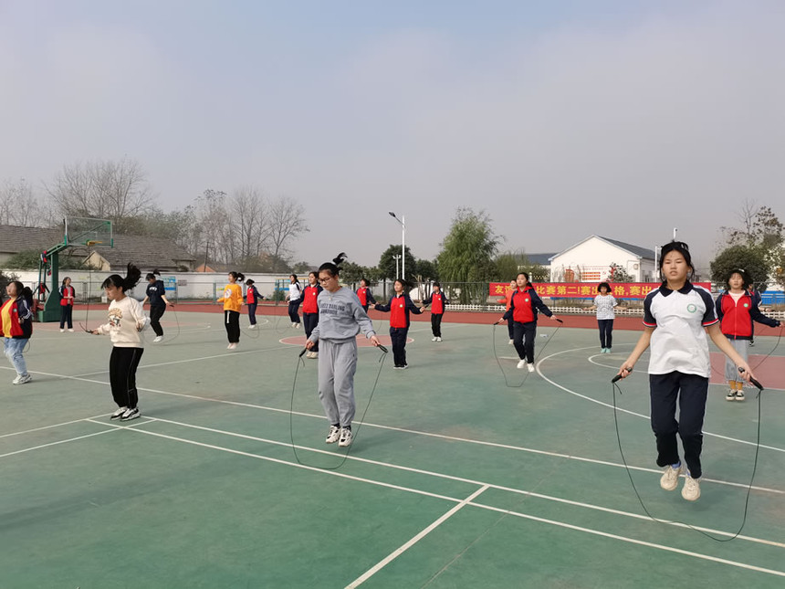 金安中心学校田径运动会比赛,金安区马头镇十字路初中运动会
