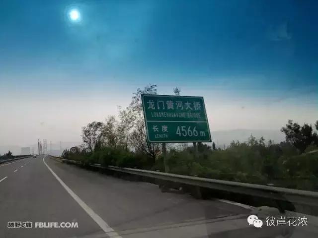 用灵魂触摸难以释怀的乡恋,用灵魂去触碰那段岁月朗诵