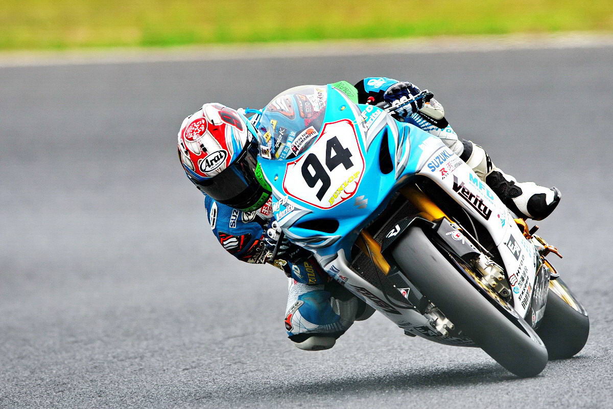 日企四缸600跑车的小灶J-GP2(4):惟墙内香的Suzuki