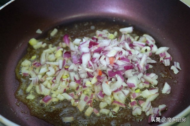 自制披萨的超简单做法,自制披萨最简单的方法