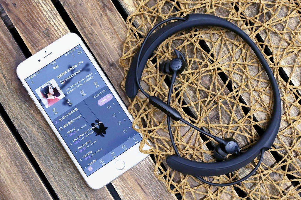 boseqc30有棕色耳机吗,夏天耳机听歌