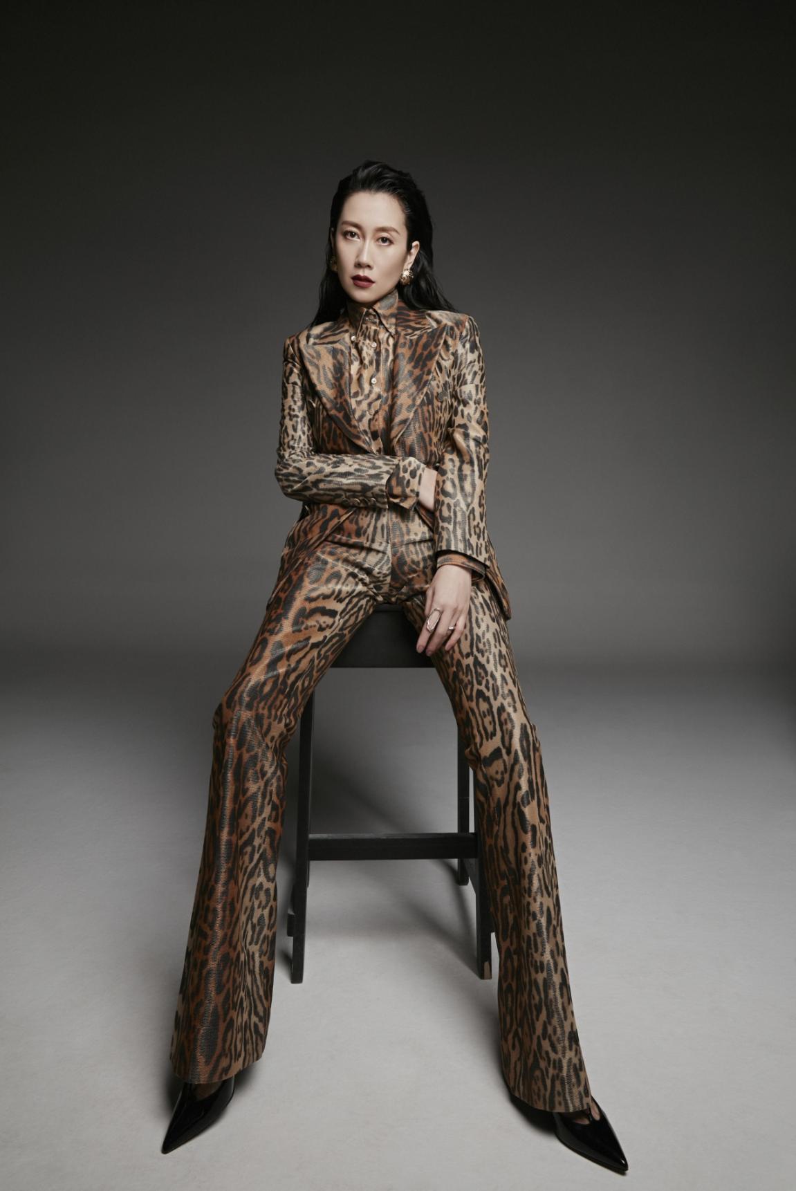 温峥嵘高贵的气质,温峥嵘氛围