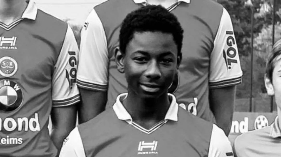 巴西足球队员死亡事件视频,足球萨拉失事